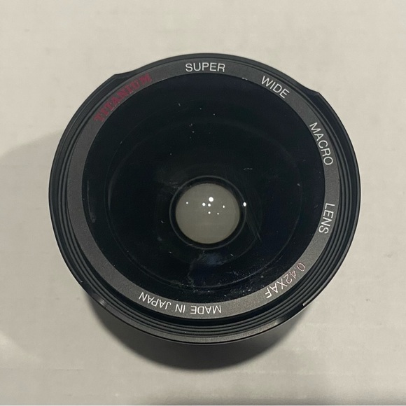 TITANIUM Super Wide 0.42X AF Macro Lens JAPAN - Picture 1 of 4
